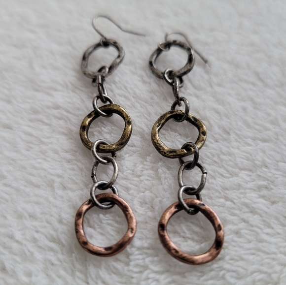 Tri-Color 3-Ring 2.5" Dangle Earrings | silvertone, goldtone & coppertone EUC - Picture 5 of 10